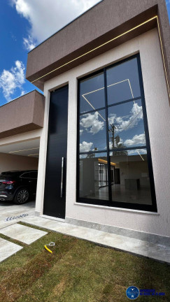 Casa com 3 Quartos à Venda, 300 m² em Setor Garavelo - Goiânia