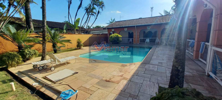Imagem Casa com 5 Quartos à Venda, 361 m² em Jardim Virgínia - Guarujá Imagem Casa com 5 Quartos à Venda, 361 m² em Jardim Virgínia - Guarujá