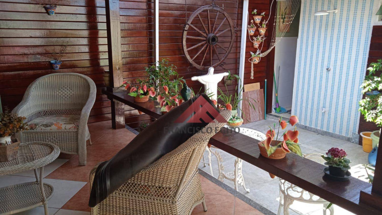 Imagem Casa com 3 Quartos à Venda, 109 m² em Piratininga - Niterói