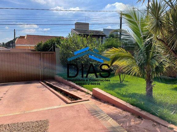 Imagem Casa com 2 Quartos à Venda, 345 m² em Centro - Araraquara Imagem Casa com 2 Quartos à Venda, 345 m² em Centro - Araraquara
