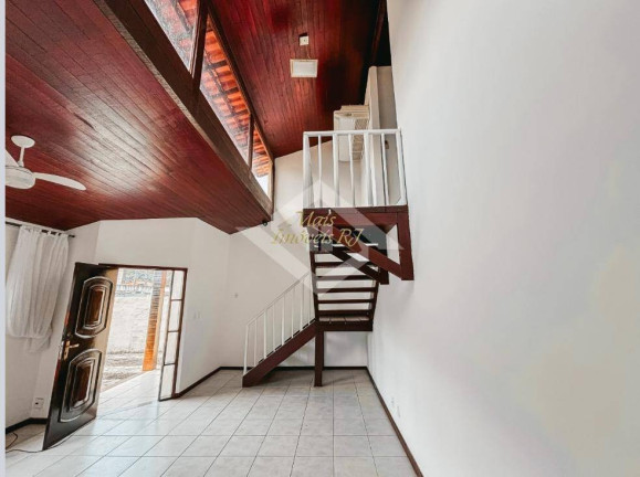 Imagem Casa com 3 Quartos à Venda, 450 m² em Itaipu - Niterói