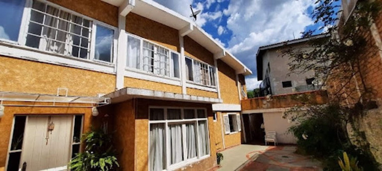 Imagem Casa com 4 Quartos à Venda, 171 m² em Vila Santista - Atibaia Imagem Casa com 4 Quartos à Venda, 171 m² em Vila Santista - Atibaia
