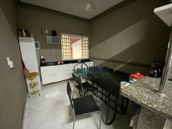 Imagem Casa com 3 Quartos à Venda, 339 m² em Pita - São Gonçalo Imagem Casa com 3 Quartos à Venda, 339 m² em Pita - São Gonçalo