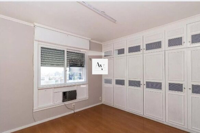Imagem Apartamento com 3 Quartos à Venda, 135 m² em Moinhos De Vento - Porto Alegre