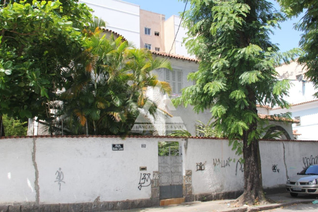 Imagem Casa com 6 Quartos à Venda, 450 m² em Vila Isabel - Rio De Janeiro Imagem Casa com 6 Quartos à Venda, 450 m² em Vila Isabel - Rio De Janeiro
