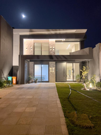 Imagem Casa com 4 Quartos à Venda, 200 m² em -- - Capao Da Canoa Imagem Casa com 4 Quartos à Venda, 200 m² em -- - Capao Da Canoa