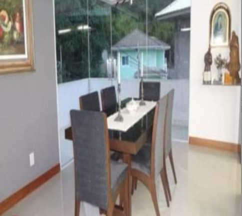 Imagem Casa com 4 Quartos à Venda, 380 m² em Tijuca - Teresópolis Imagem Casa com 4 Quartos à Venda, 380 m² em Tijuca - Teresópolis