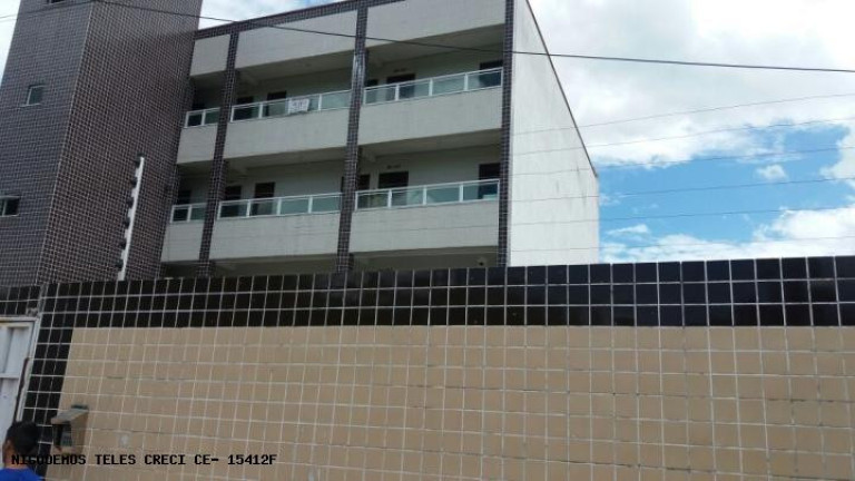 Imagem Apartamento com 2 Quartos para Alugar, 56 m² em Araturi - Caucaia