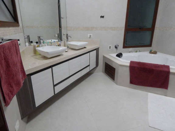 Imagem Casa com 3 Quartos à Venda, 560 m² em Residencial Morada Dos Lagos - Barueri
