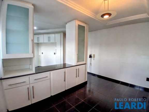 Imagem Apartamento com 4 Quartos à Venda, 269 m² em Vila Bastos - Santo André Imagem Apartamento com 4 Quartos à Venda, 269 m² em Vila Bastos - Santo André