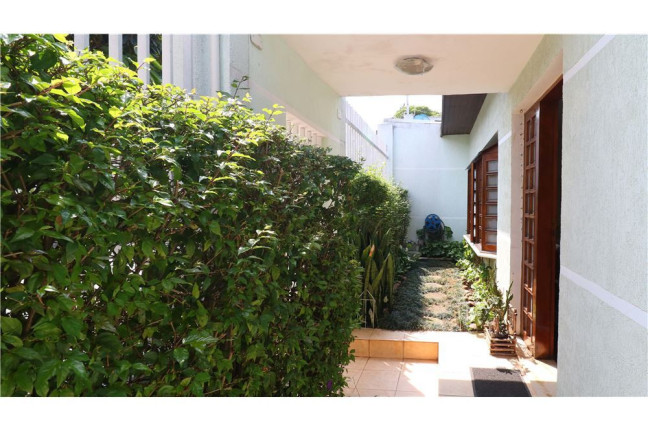 Imagem Casa com 3 Quartos à Venda, 181 m² em Jardim Aeroporto - São Paulo Imagem Casa com 3 Quartos à Venda, 181 m² em Jardim Aeroporto - São Paulo