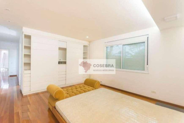 Imagem Sobrado com 4 Quartos à Venda, 258 m² em Moema - São Paulo Imagem Sobrado com 4 Quartos à Venda, 258 m² em Moema - São Paulo