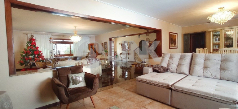 Imagem Casa com 3 Quartos à Venda, 374 m² em Jardim Lindóia - Porto Alegre