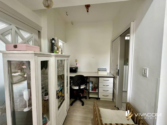 Imagem Apartamento com 3 Quartos à Venda, 76 m² em Centro - Florianópolis Imagem Apartamento com 3 Quartos à Venda, 76 m² em Centro - Florianópolis