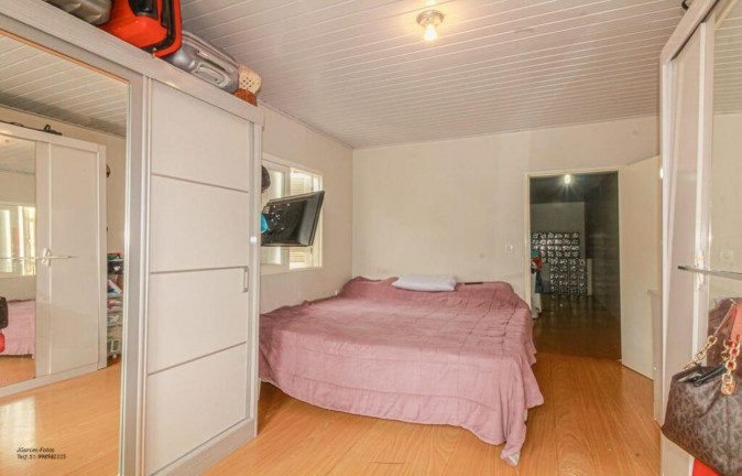 Imagem Imóvel com 3 Quartos à Venda, em Santa Tereza - Porto Alegre Imagem Imóvel com 3 Quartos à Venda, em Santa Tereza - Porto Alegre