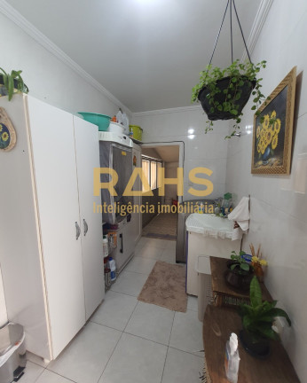 Imagem Casa com 3 Quartos à Venda, 250 m² em Anita Garibaldi - Joinville Imagem Casa com 3 Quartos à Venda, 250 m² em Anita Garibaldi - Joinville