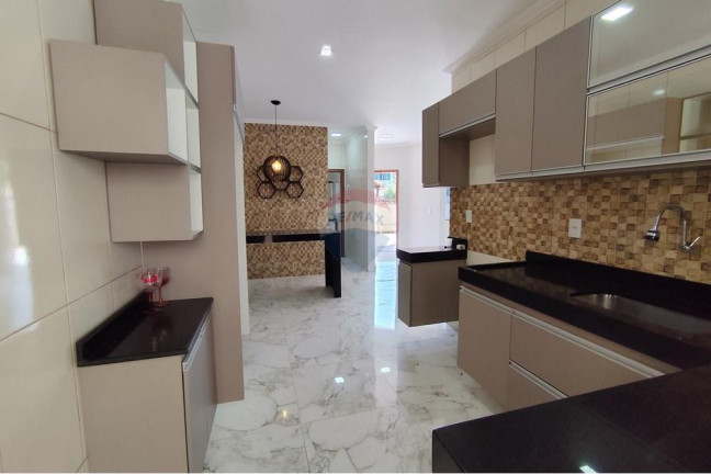 Imagem Casa de Condomínio com 3 Quartos à Venda, 341 m² em Ponta Grossa - Maricá Imagem Casa de Condomínio com 3 Quartos à Venda, 341 m² em Ponta Grossa - Maricá