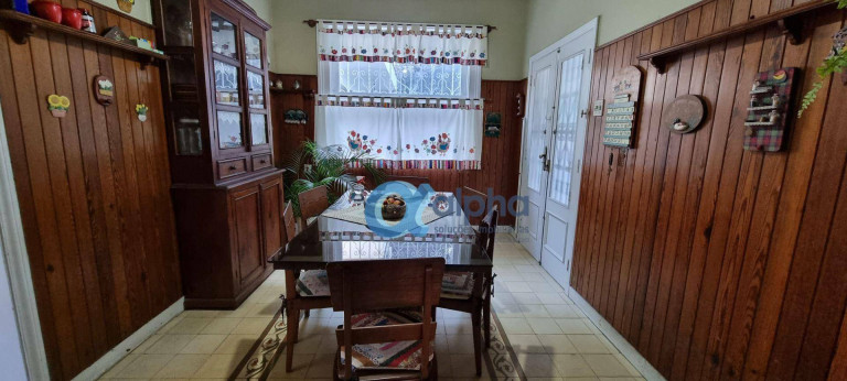 Imagem Casa com 4 Quartos à Venda, 500 m² em Mosela - Petrópolis
