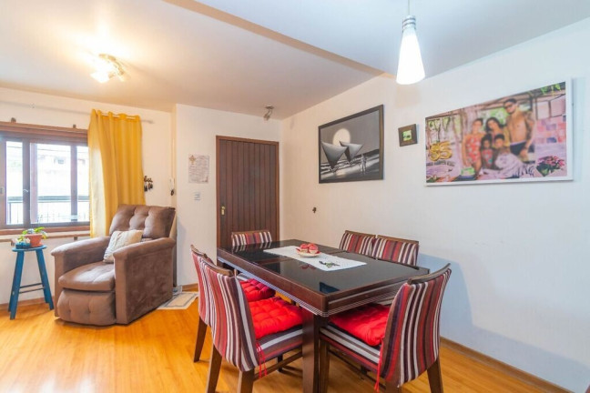 Imagem Casa com 3 Quartos à Venda, 174 m² em Nonoai - Porto Alegre