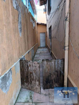 Imagem Casa com 5 Quartos à Venda, 370 m² em Pituba - Salvador Imagem Casa com 5 Quartos à Venda, 370 m² em Pituba - Salvador