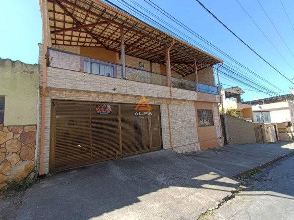 Imagem Casa com 4 Quartos à Venda, 300 m²