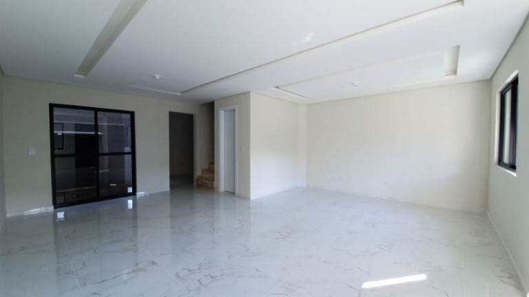 Imagem Casa com 3 Quartos à Venda, 163 m² em Uberaba - Curitiba