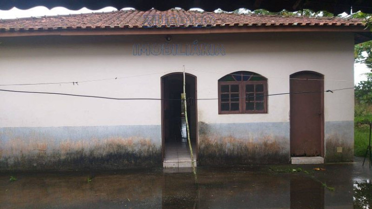 Imagem Casa com 1 Quarto à Venda, 800 m² Imagem Casa com 1 Quarto à Venda, 800 m²