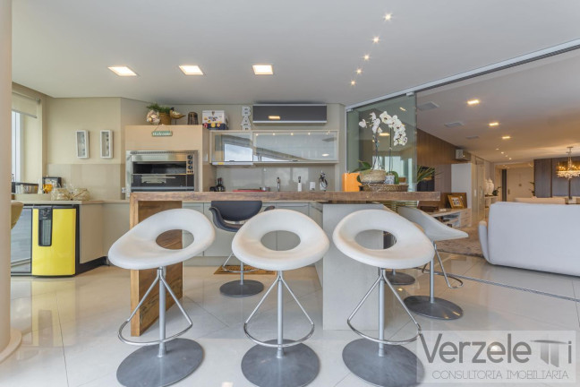 Imagem Apartamento com 4 Quartos à Venda, 325 m² em Centro - Balneário Camboriú Imagem Apartamento com 4 Quartos à Venda, 325 m² em Centro - Balneário Camboriú