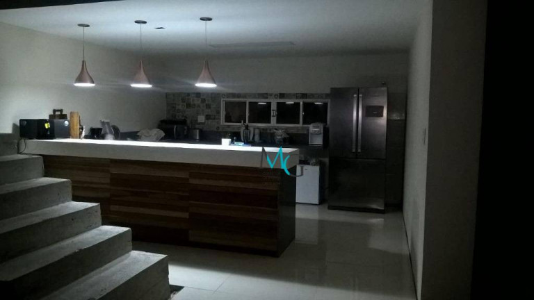 Imagem Casa com 3 Quartos à Venda, 229 m² em Cosmos - Rio De Janeiro Imagem Casa com 3 Quartos à Venda, 229 m² em Cosmos - Rio De Janeiro