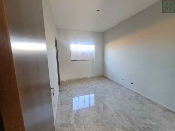 Imagem Casa com 3 Quartos à Venda, 60 m² em Uvaranas - Ponta Grossa