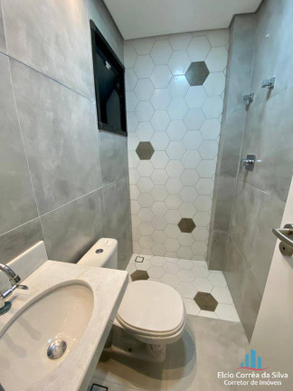 Imagem Casa com 2 Quartos à Venda, 116 m² em Marapé - Santos