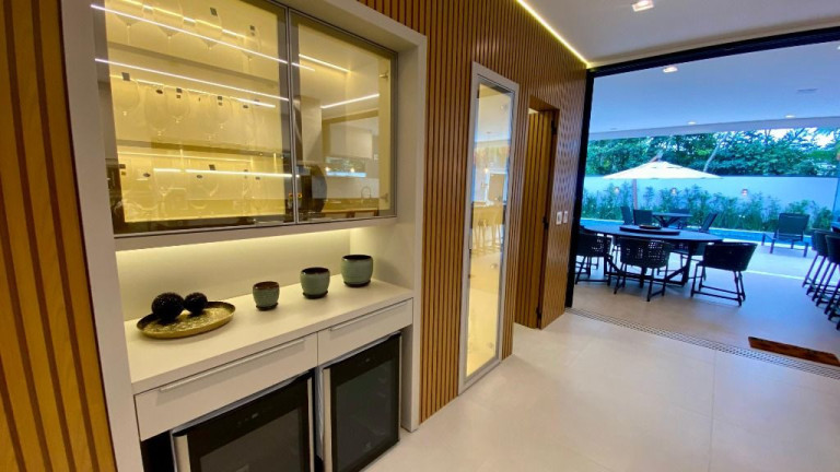Imagem Casa com 7 Quartos à Venda, 380 m² em Riviera Módulo 16 - Bertioga Imagem Casa com 7 Quartos à Venda, 380 m² em Riviera Módulo 16 - Bertioga
