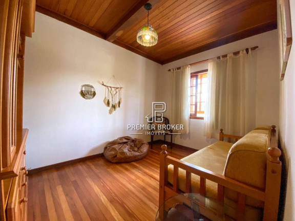 Imagem Casa com 3 Quartos à Venda, 237 m² em Albuquerque - Teresópolis Imagem Casa com 3 Quartos à Venda, 237 m² em Albuquerque - Teresópolis