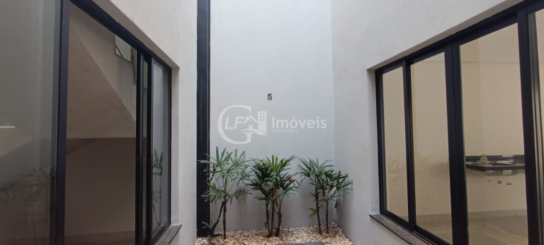 Imagem Casa com 3 Quartos à Venda, 202 m² em Vila Do Polonês - Campo Grande Imagem Casa com 3 Quartos à Venda, 202 m² em Vila Do Polonês - Campo Grande