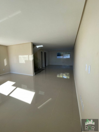 Imagem Sobrado com 3 Quartos à Venda, 181 m² em Caxias Do Sul Imagem Sobrado com 3 Quartos à Venda, 181 m² em Caxias Do Sul