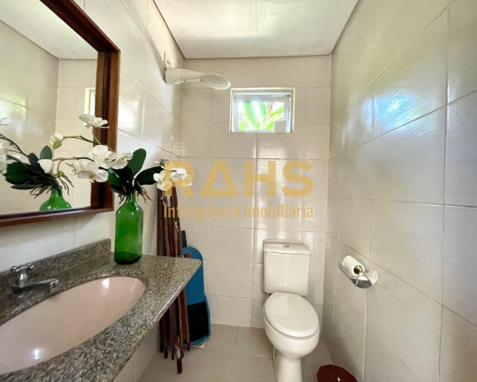 Imagem Casa com 3 Quartos à Venda, 265 m² em América - Joinville Imagem Casa com 3 Quartos à Venda, 265 m² em América - Joinville