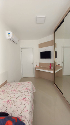 Imagem Apartamento com 2 Quartos à Venda, 68 m² em Abraão - Florianópolis