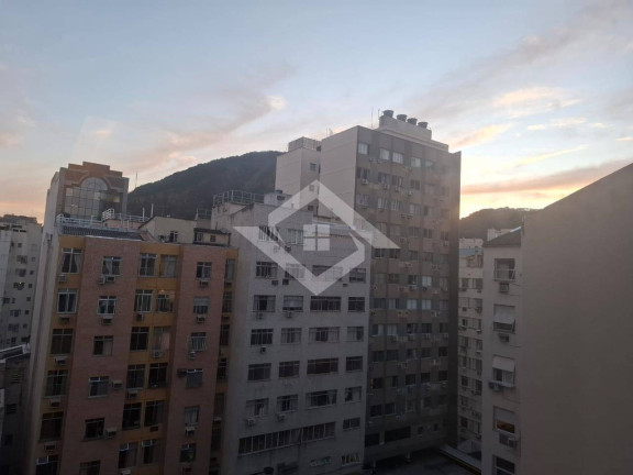 Imagem Apartamento com 3 Quartos à Venda, 200 m² em Copacabana - Rio De Janeiro Imagem Apartamento com 3 Quartos à Venda, 200 m² em Copacabana - Rio De Janeiro