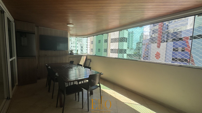 Imagem Apartamento com 3 Quartos à Venda, 204 m² em Centro - Balneário Camboriú Imagem Apartamento com 3 Quartos à Venda, 204 m² em Centro - Balneário Camboriú