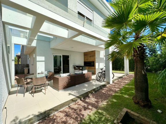 Imagem Casa com 5 Quartos à Venda, 330 m² em -- - Capao Da Canoa Imagem Casa com 5 Quartos à Venda, 330 m² em -- - Capao Da Canoa