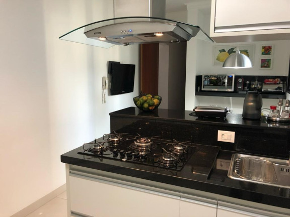 Imagem Imóvel com 4 Quartos à Venda, 237 m² em Vila Suzana - São Paulo Imagem Imóvel com 4 Quartos à Venda, 237 m² em Vila Suzana - São Paulo