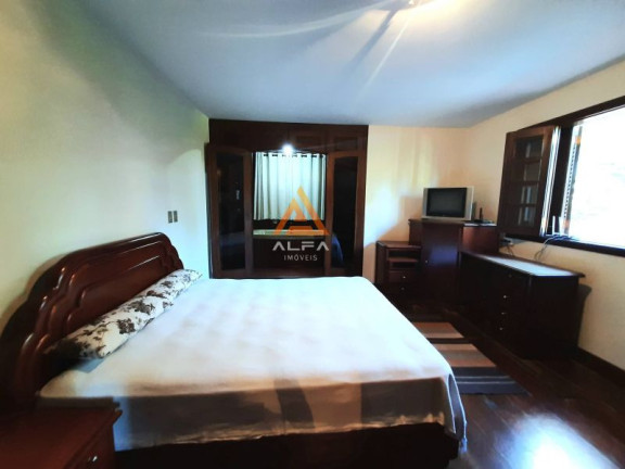 Imagem Chácara com 5 Quartos à Venda, 60.000 m²
