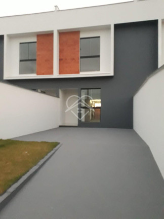 Imagem Casa com 3 Quartos à Venda, 75 m²