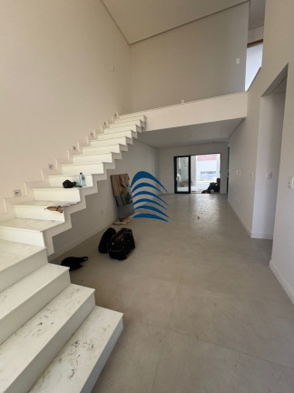 Imagem Imóvel com 4 Quartos à Venda, 220 m² em Abrantes - Camacari