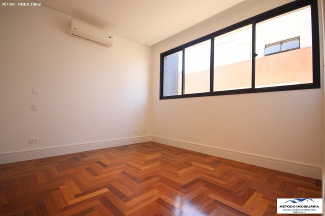 Imagem Imóvel com 3 Quartos à Venda, 314 m² em Moema - São Paulo