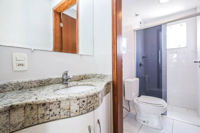Imagem Sobrado com 3 Quartos à Venda, 92 m² em Santa Cândida - Curitiba