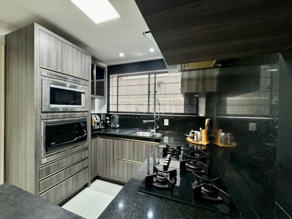 Imagem Apartamento com 3 Quartos à Venda, 170 m² em Centro - Balneário Camboriú Imagem Apartamento com 3 Quartos à Venda, 170 m² em Centro - Balneário Camboriú