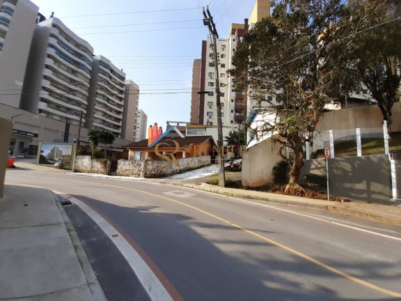 Imagem Imóvel à Venda, 227 m² em Itacorubi - Florianópolis Imagem Imóvel à Venda, 227 m² em Itacorubi - Florianópolis