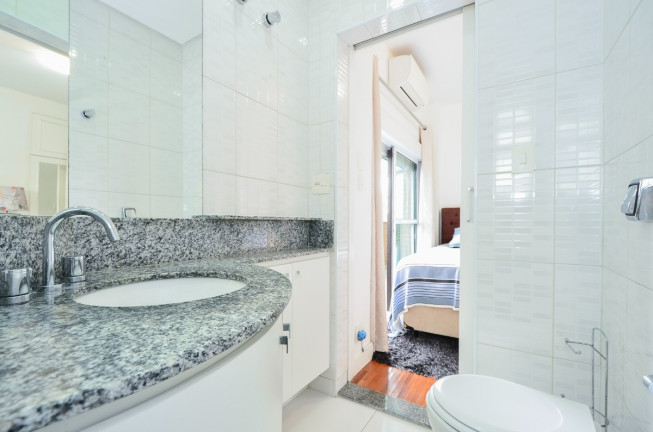 Imagem Apartamento com 3 Quartos à Venda, 230 m² em Pacaembu - São Paulo
