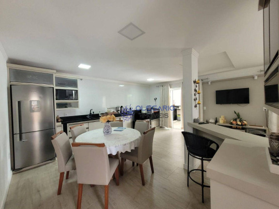 Imagem Sobrado com 4 Quartos à Venda, 233 m² em Armação - Penha